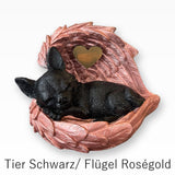 Monello® Hundeurne Deluxe Chihuahua in Engelsflügeln mit Gravur