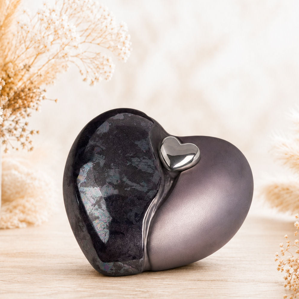 Tierurne Herzform Broken Heart