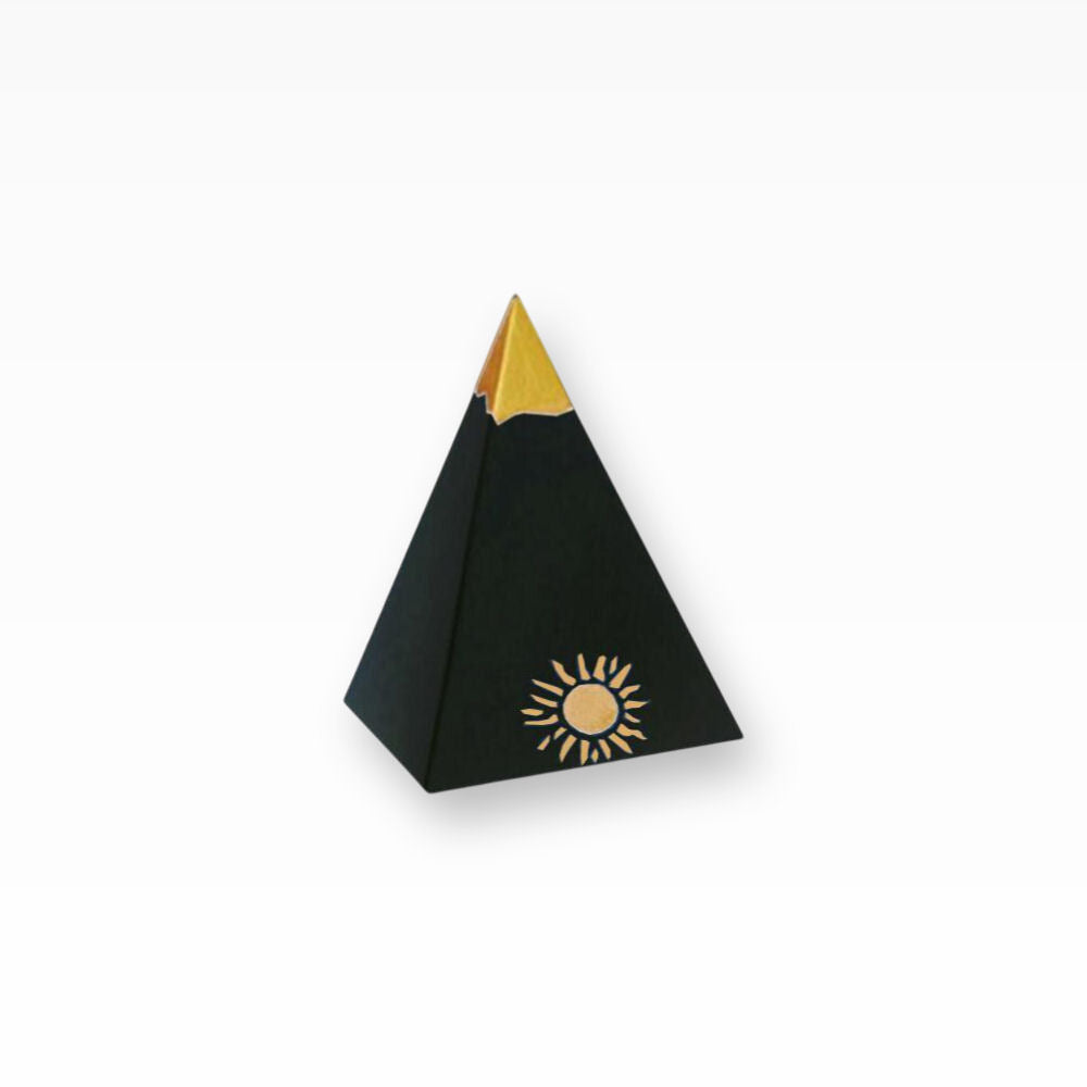 Tierurne Pyramide Sonne