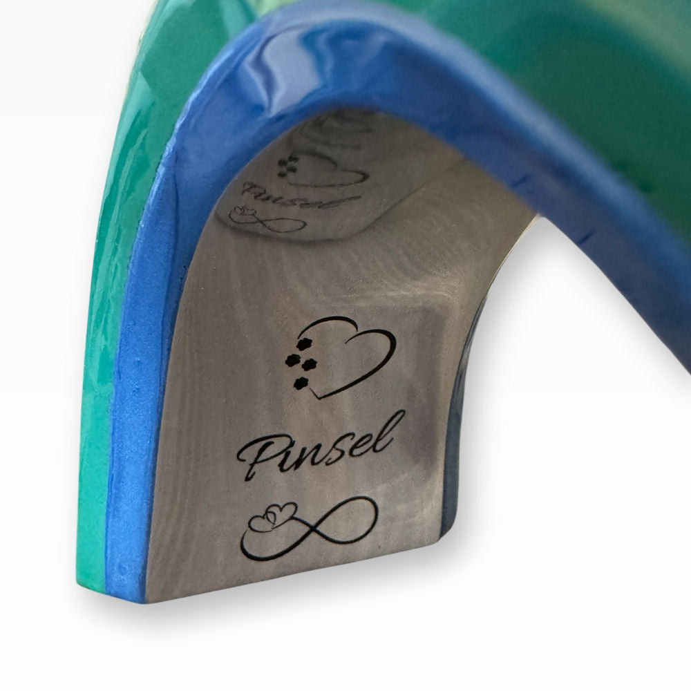 Loveurns Tierurne Regenbogenbrücke