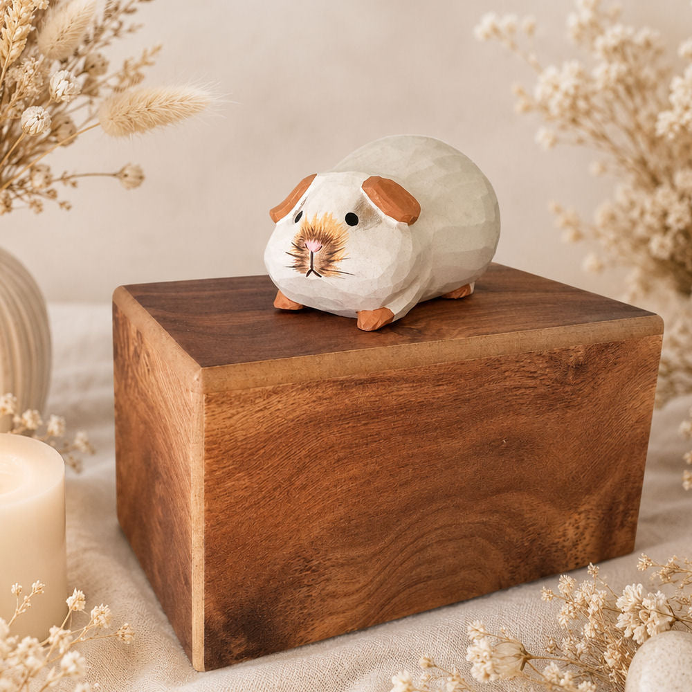 Monello Meerschweinchen-Urne aus Holz – Erinnerungsbox mit Figur Weiss
