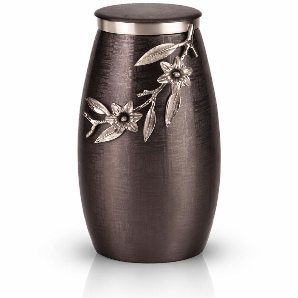 Edelmetall-Urne mit floraler Zierapplikation