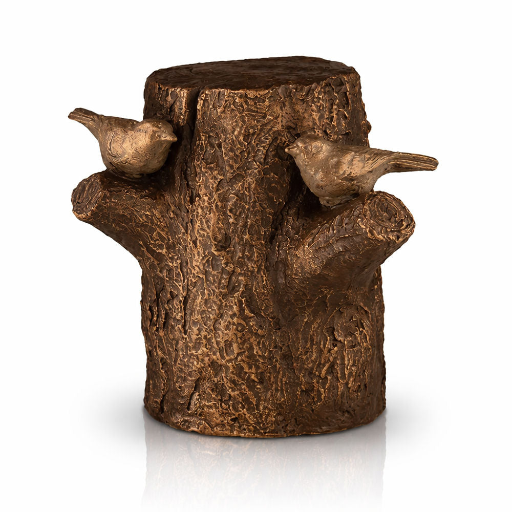 Urne für die Beisetzung Keramikurne Baumstamm mit Vögel
