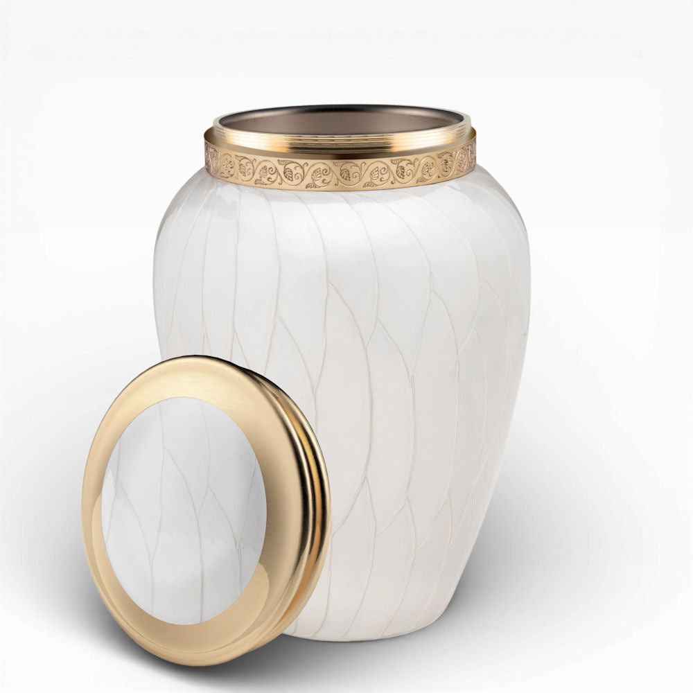 Elegante Humanurne mit Blattstruktur und Ornamentring